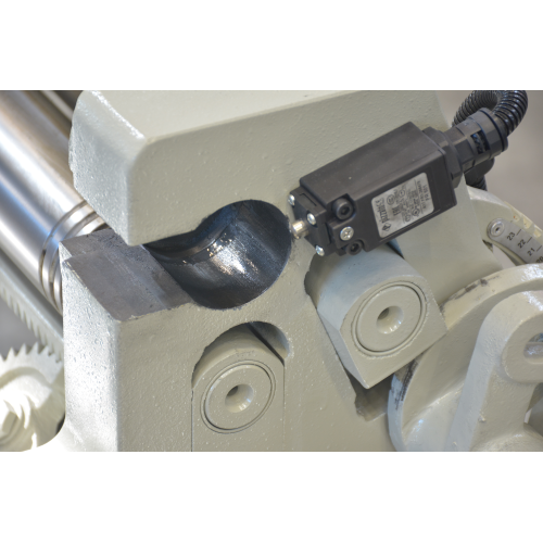 3-rolkowa elektromechaniczna maszyna do gięcia płyt ISITAN IR 1050 x 46