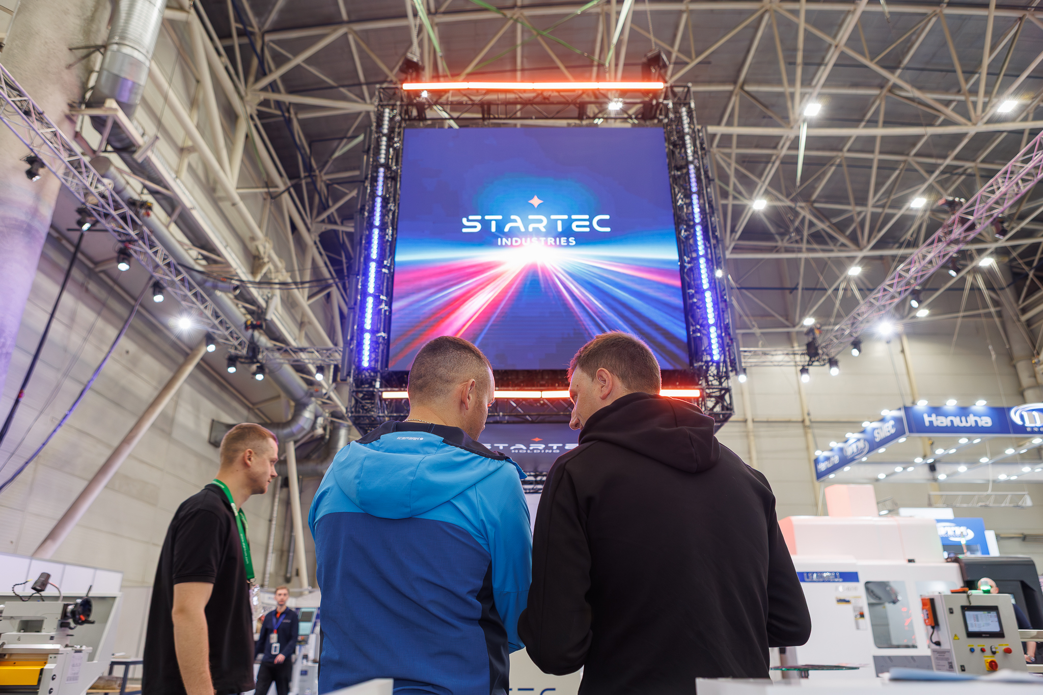 Стенд Startec Industries