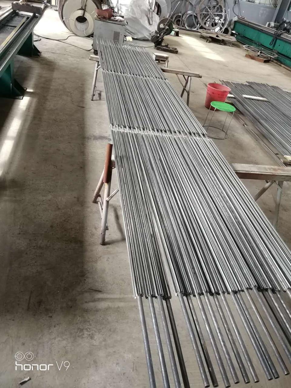 Produkcja rur żeberkowych